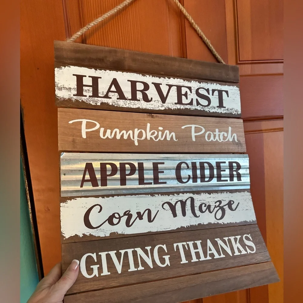 Wooden harvest sign
